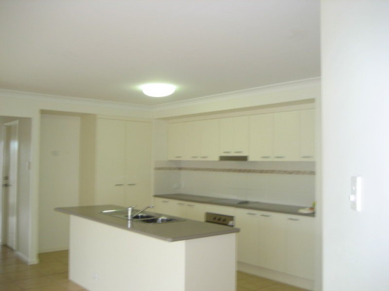 19 Kite Crescent, Eagleby QLD 4207