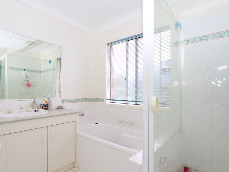 26 Grevillea Place, Bridgeman Downs QLD 4035