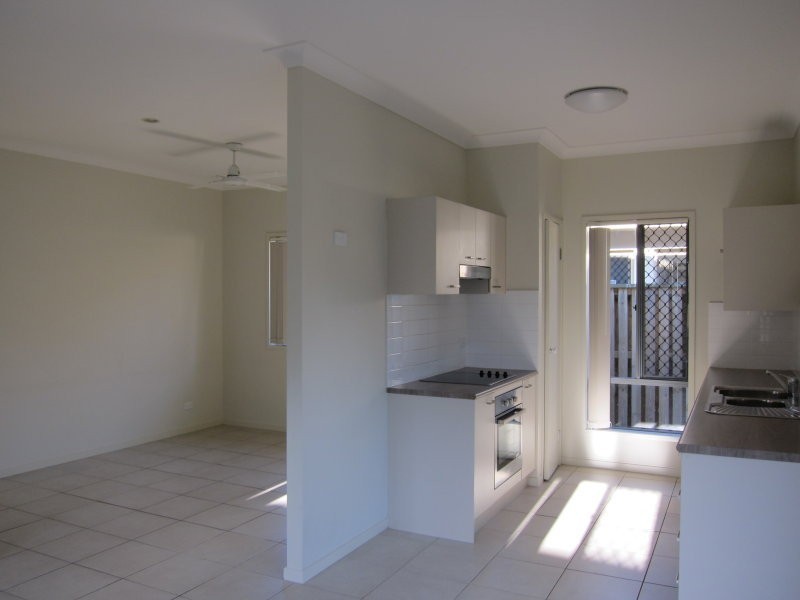 60 Nicklaus Parade, North Lakes QLD 4509