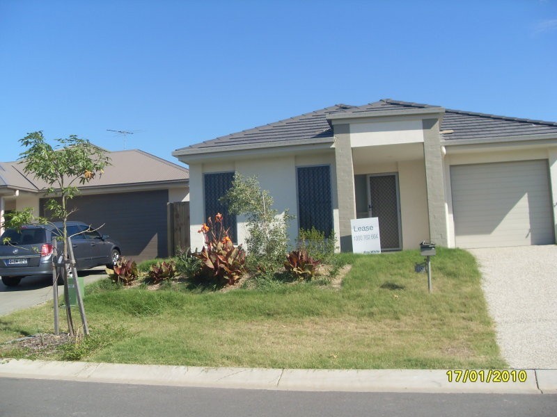 60 Nicklaus Parade, North Lakes QLD 4509