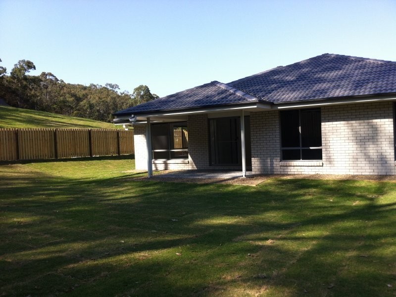39 Summit Parade, Bahrs Scrub QLD 4207