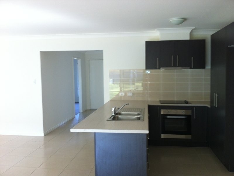 41 Summit Parade, Bahrs Scrub QLD 4207