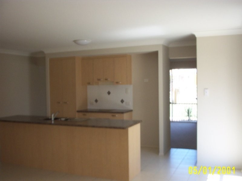 11 Willow Place, Heathwood QLD 4110