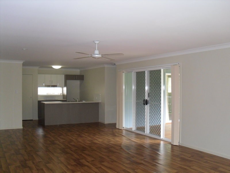 27 Salomon Court, Goodna QLD 4300