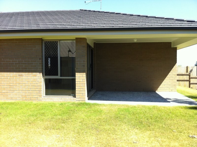 11 Willow Place, Heathwood QLD 4110