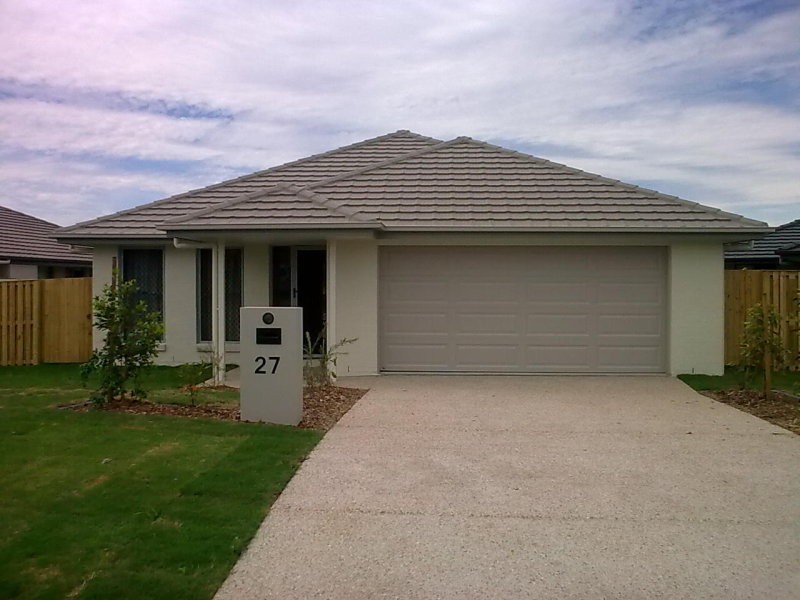27 Harold Reinhardt Drive, Redbank Plains QLD 4301