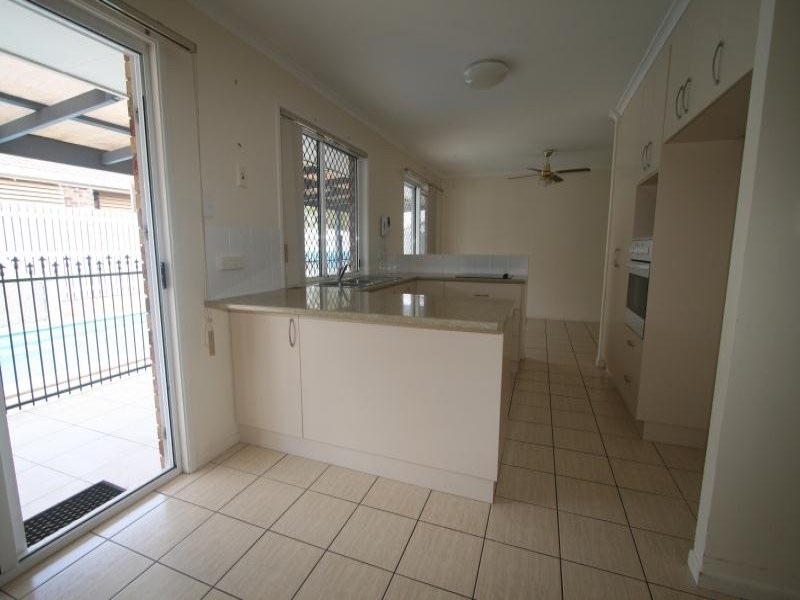 8 Delvene Court, Deception Bay QLD 4508