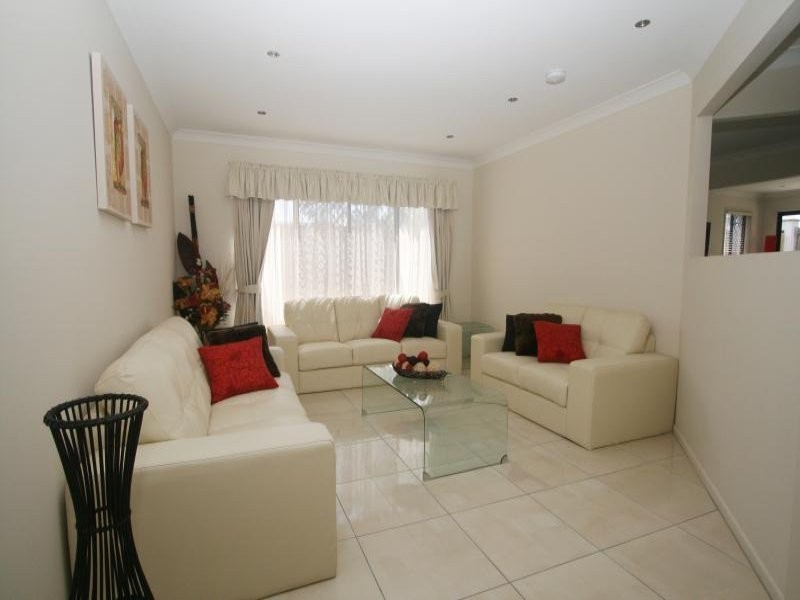 31 Canopus Street, Bridgeman Downs QLD 4035