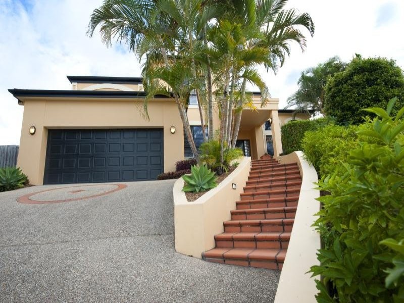 18 Voyager Circuit, Bridgeman Downs QLD 4035