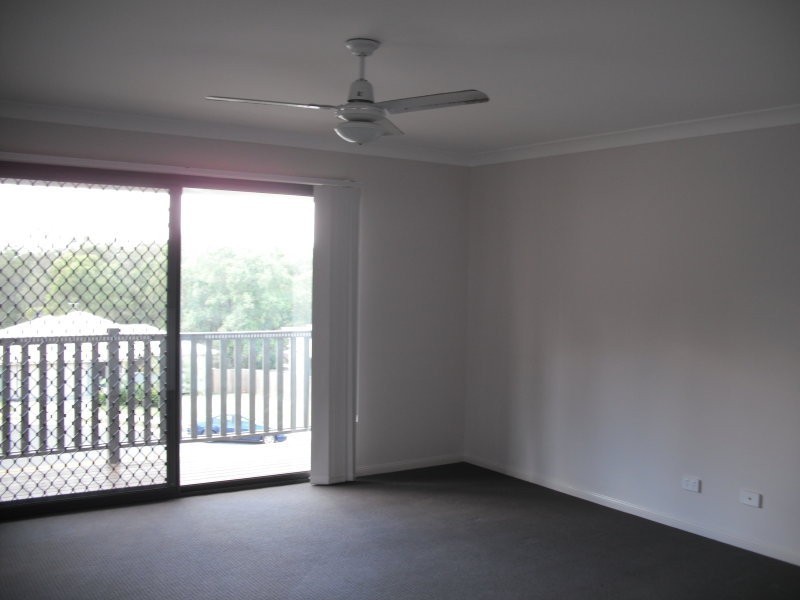 6 Heuer Close, Goodna QLD 4300