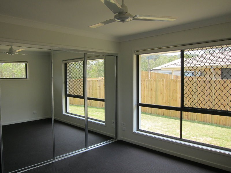 1 Bellflower Crescent, Mount Cotton QLD 4165