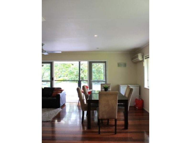 32 Tarnook Drive, Ferny Hills QLD 4055