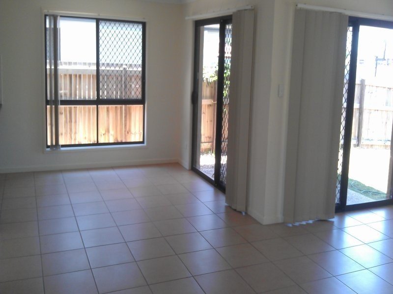 17A Diane Parade, Kallangur QLD 4503