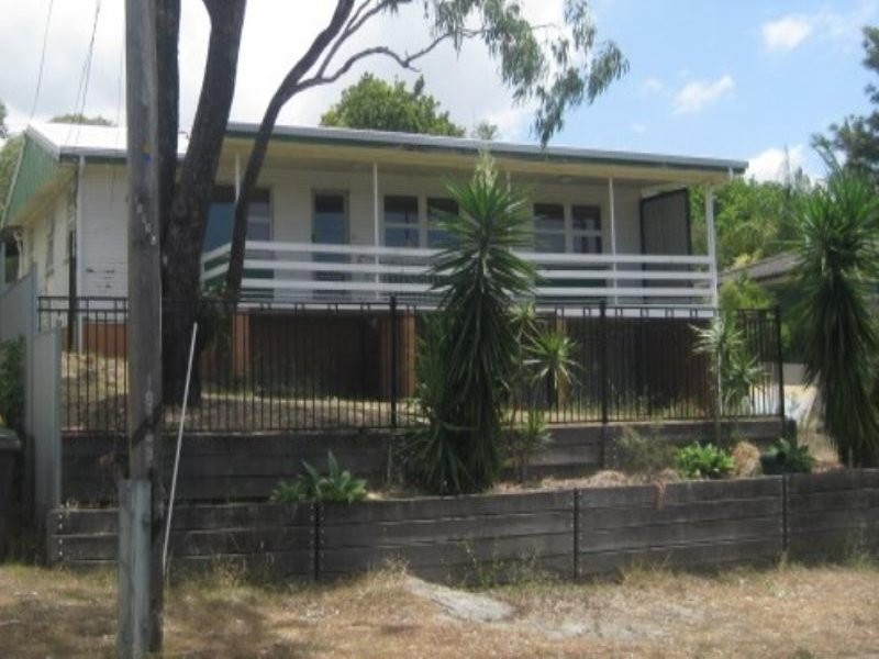 52 Blenheim Street, Chermside West QLD 4032
