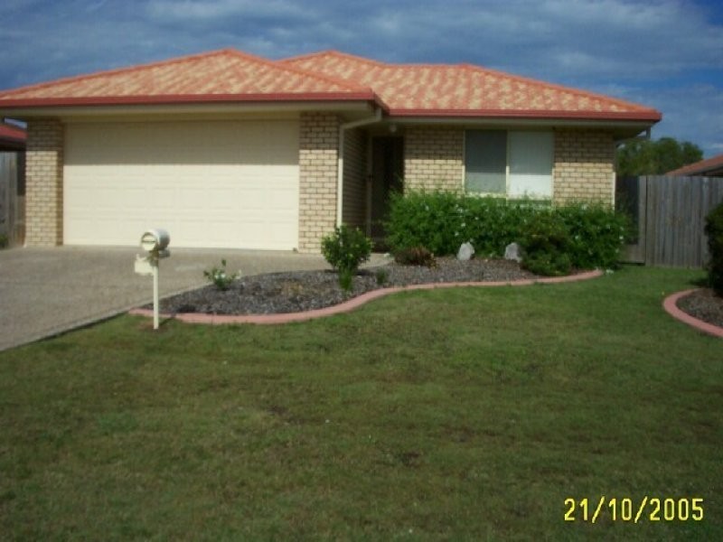 4 David Close, Scarborough QLD 4020