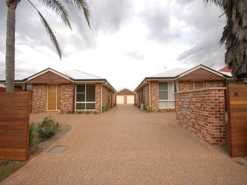 4/10 Lendrum St, Newtown QLD 4350