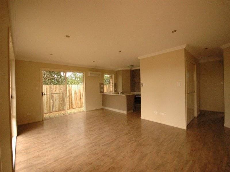 4/10 Lendrum St, Newtown QLD 4350