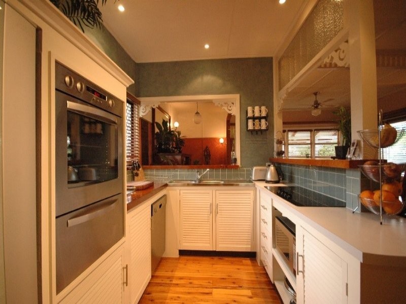 20 Mary Street, Mount Lofty QLD 4350