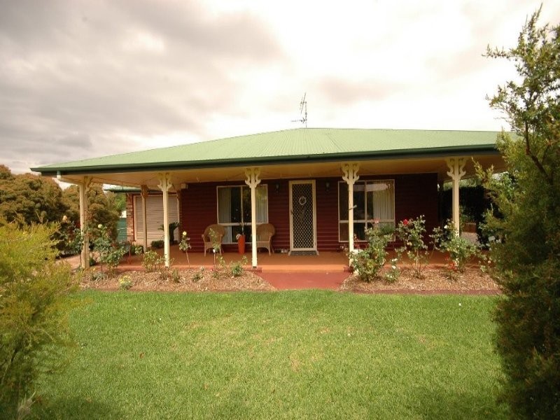 14 McLeod Court, Wyreema QLD 4352