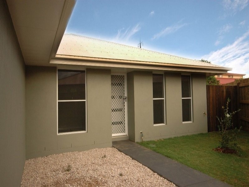 1/24 Sambar Court, Kearneys Spring QLD 4350