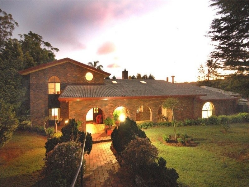 6 McAdam Court, Middle Ridge QLD 4350