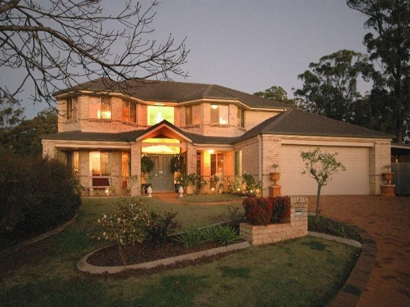 6 Woodlands Close, Middle Ridge QLD 4350