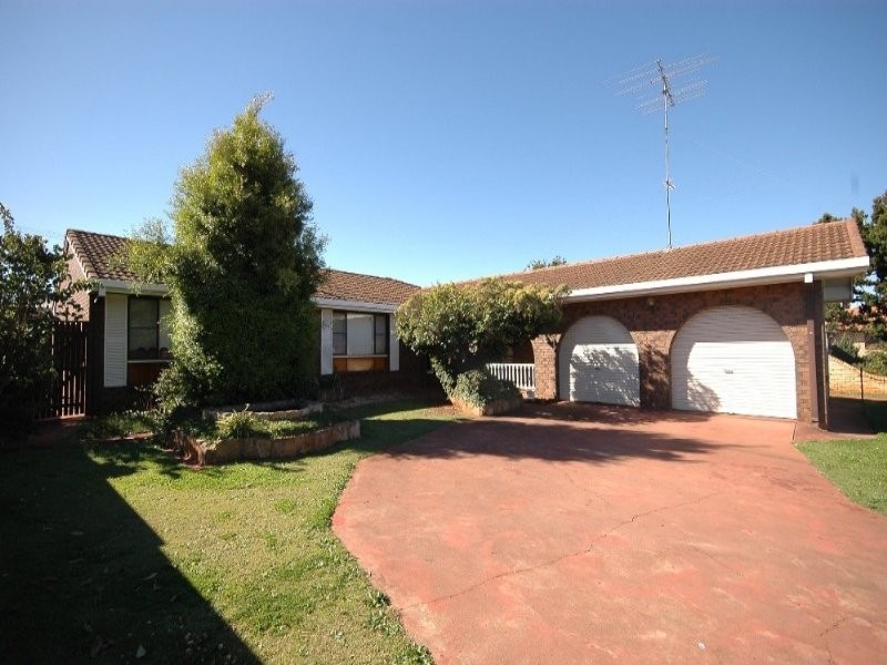57 Router Street, Wilsonton QLD 4350