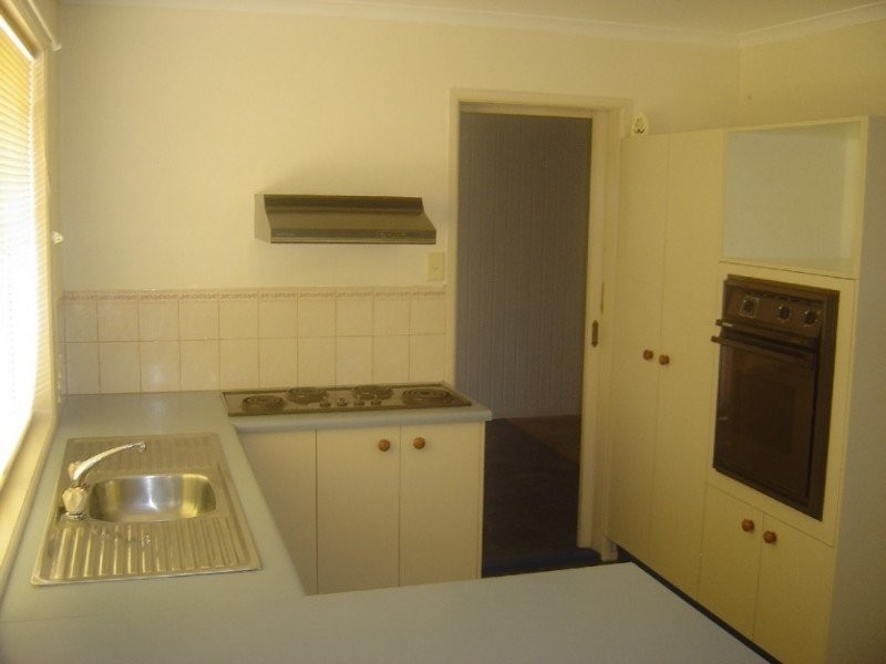 40 Silky Oak Dr, Glenvale QLD 4350