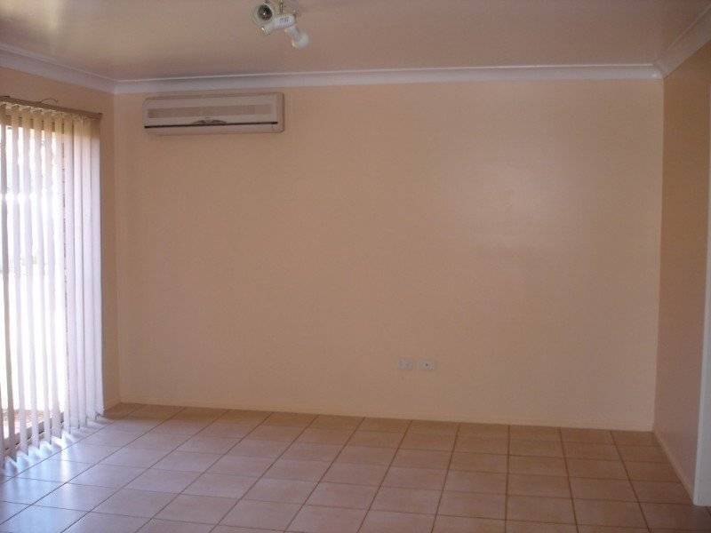 24 Hennenlotter Ct, Kearneys Spring QLD 4350