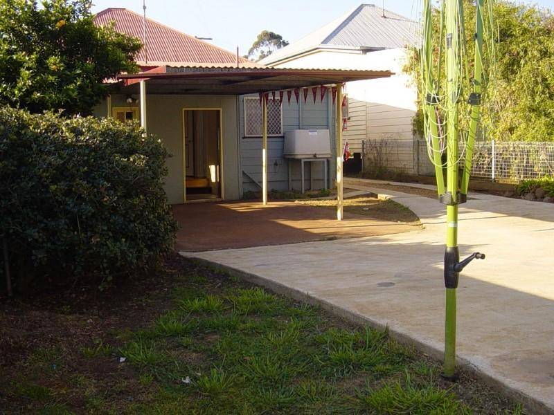 18 Lilley Street, East Toowoomba QLD 4350