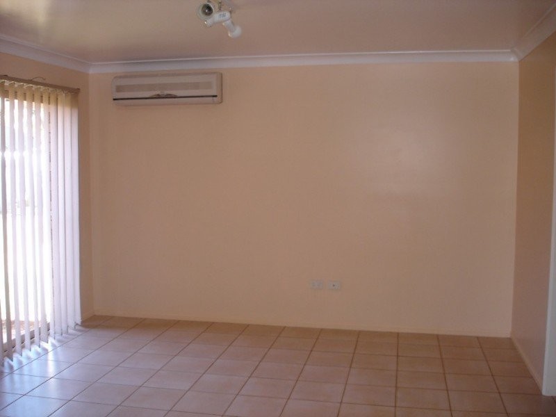 24 Hennenlotter Ct, Kearneys Spring QLD 4350