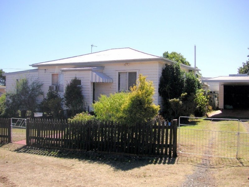 3 Gold, South Toowoomba QLD 4350
