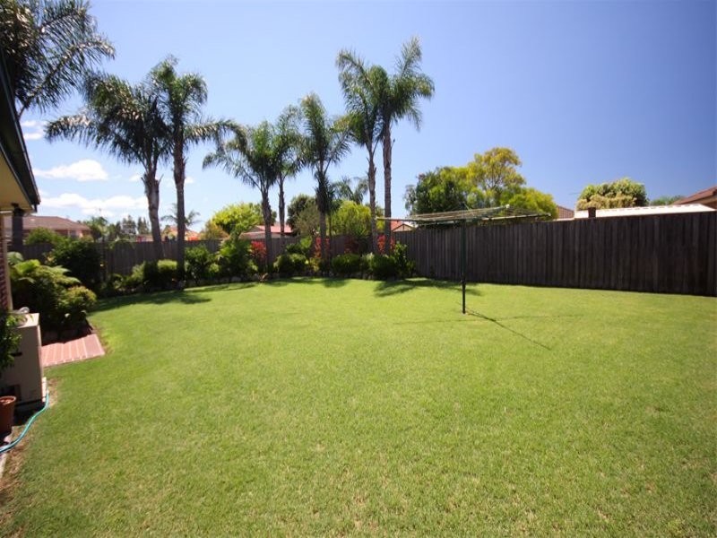 4 John Buckland Avenue, Woonona NSW 2517