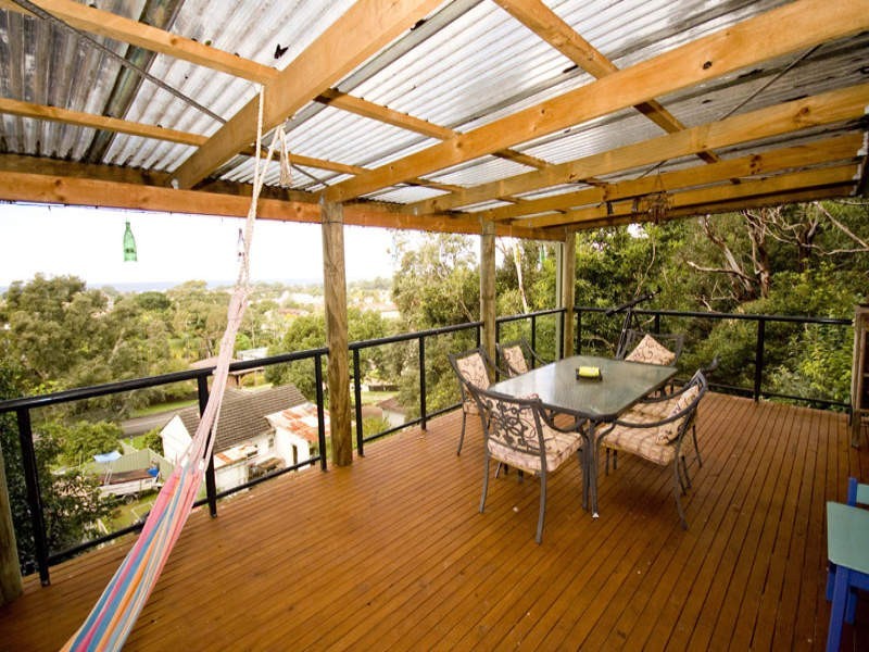 85A Stephen Drive, Woonona NSW 2517