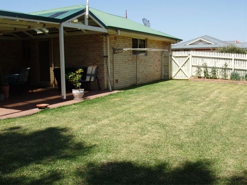 2 Edward Corrigan Close, Woonona NSW 2517