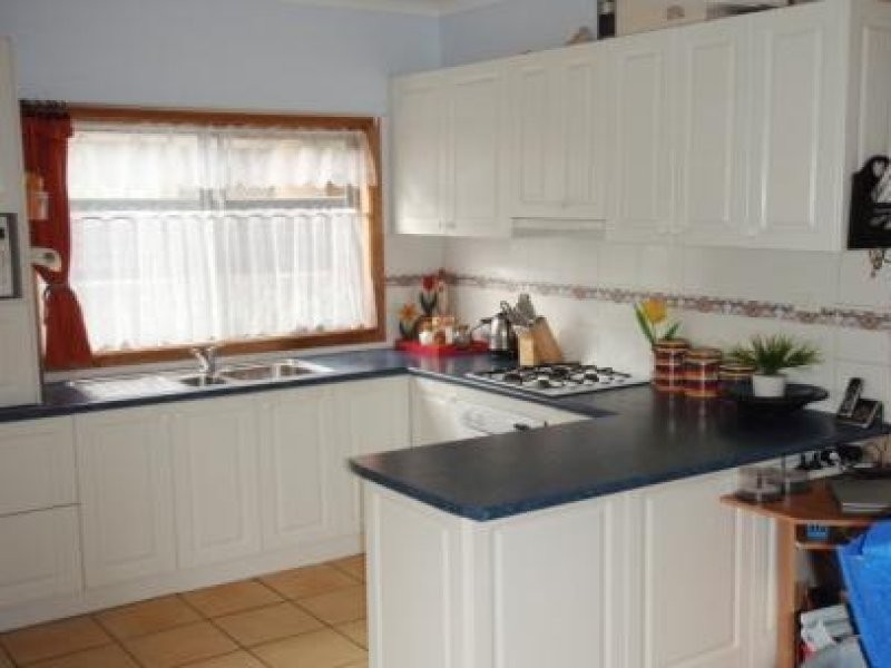 54 Cawley Street, Bellambi NSW 2518