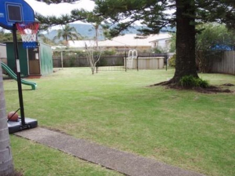 54 Cawley Street, Bellambi NSW 2518