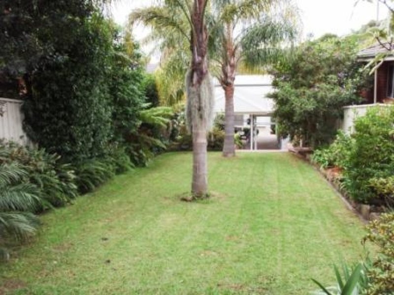 4 Gwyther Street, Bulli NSW 2516