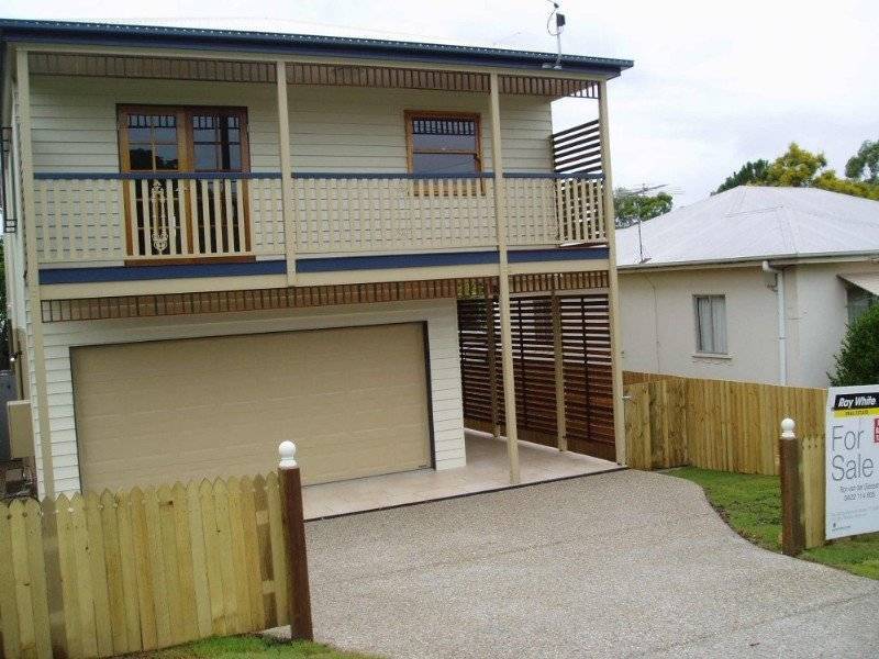 81 Stradbroke Ave, Wynnum QLD 4178