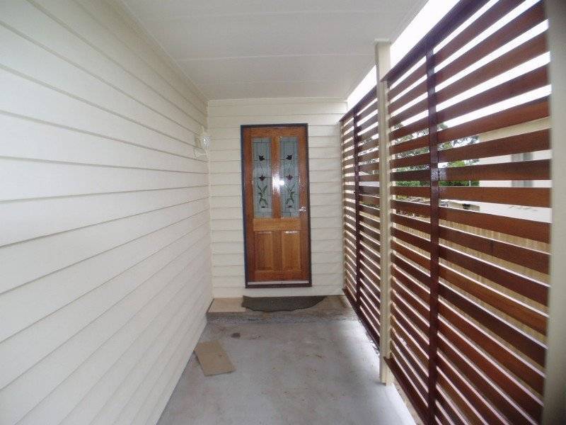 81 Stradbroke Ave, Wynnum QLD 4178