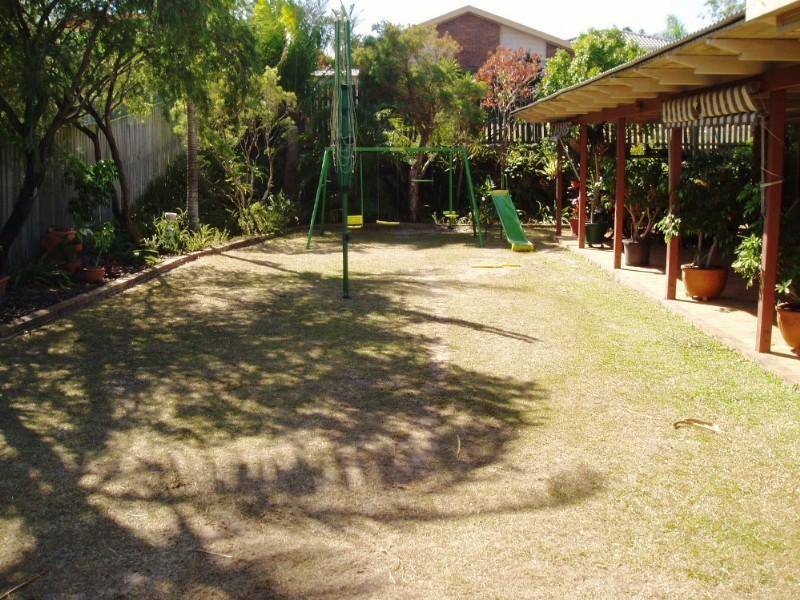 16 Webber Place, Wynnum West QLD 4178