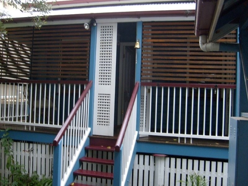 122 Kingsley Tce, Manly QLD 4179