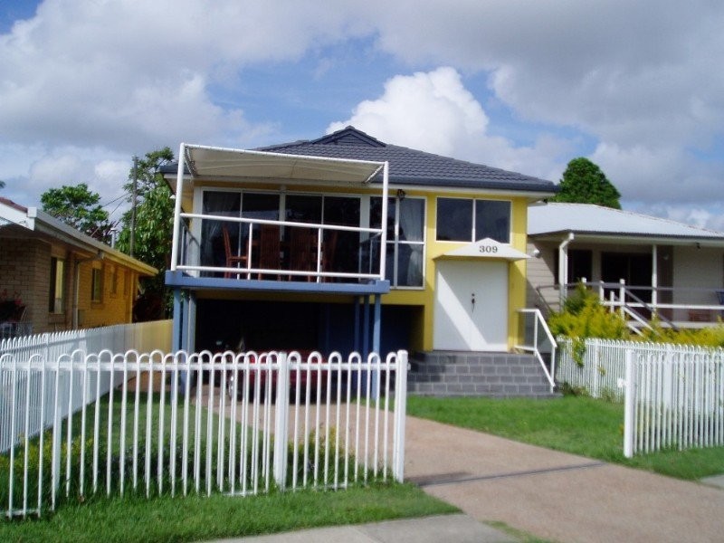 309 Upper Esplanade, Manly QLD 4179