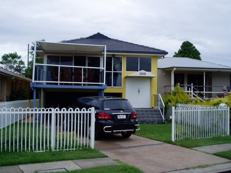 309 Upper Esplanade, Manly QLD 4179