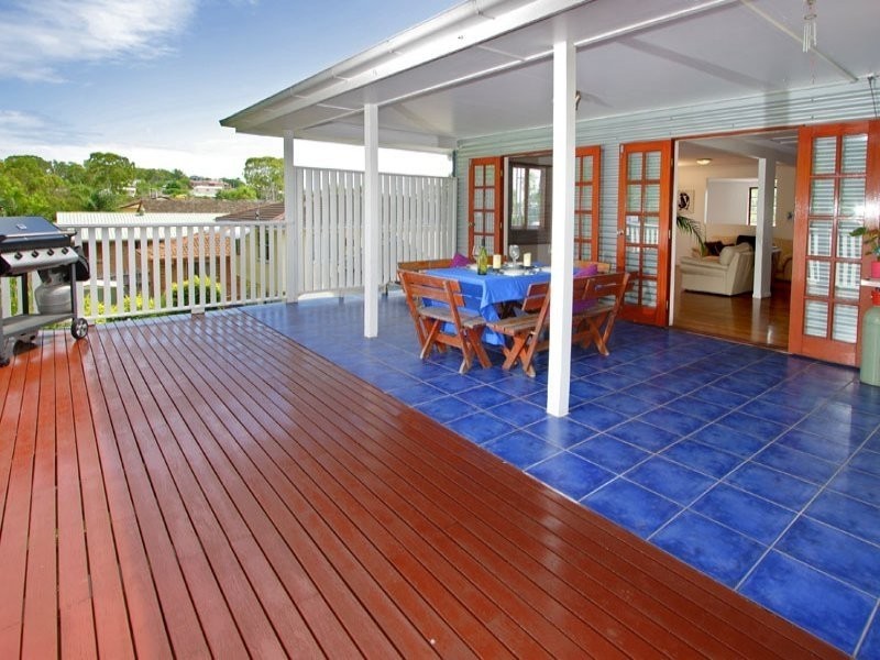 31 Bowering St, Lota QLD 4179