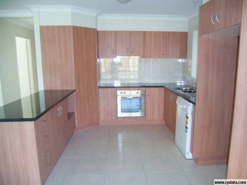 112 Drayton Tce, Wynnum QLD 4178