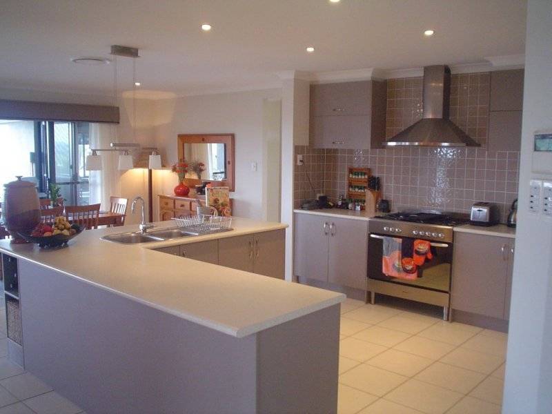 111 Gibson Crescent, Bellbowrie QLD 4070