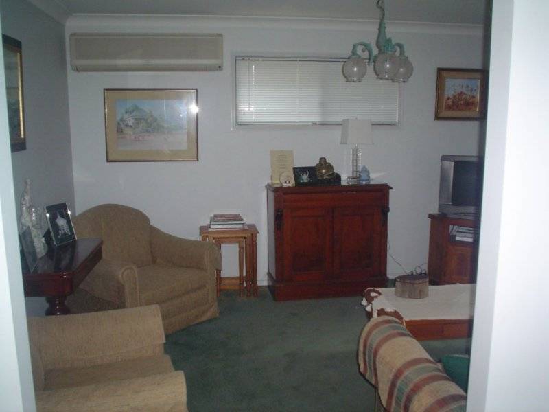10 Marzena Close, Moggill QLD 4070