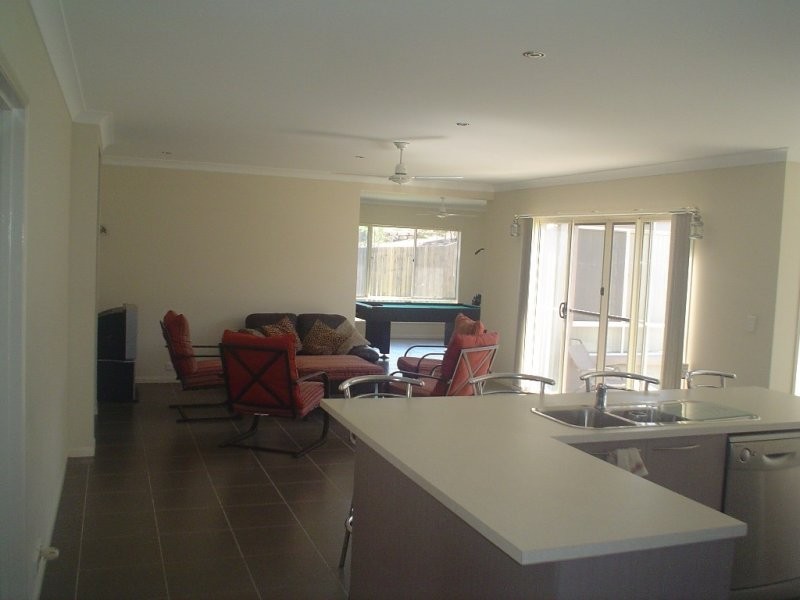 15 Stanaway Place, Bellbowrie QLD 4070
