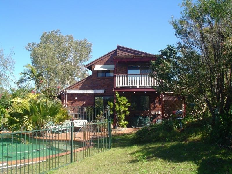 15 Mazzard Street, Bellbowrie QLD 4070